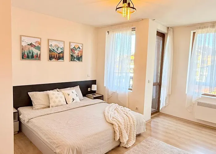 Encanto Bansko Cozy Studio With Balcony And Stunning Mountain & Town View
